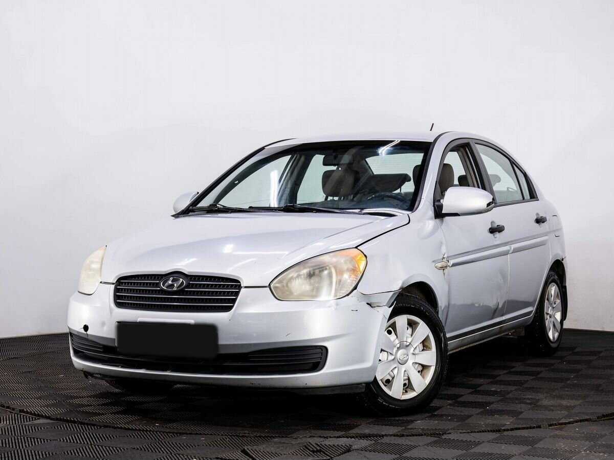 Купить Hyundai Verna с пробегом. Фото: #0