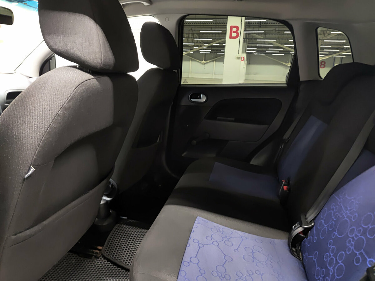 Купить Ford Fiesta с пробегом. Фото: #11