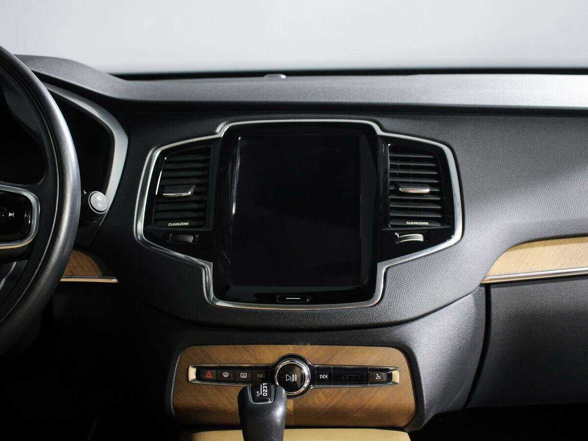 Купить Volvo XC90 с пробегом. Фото: #10