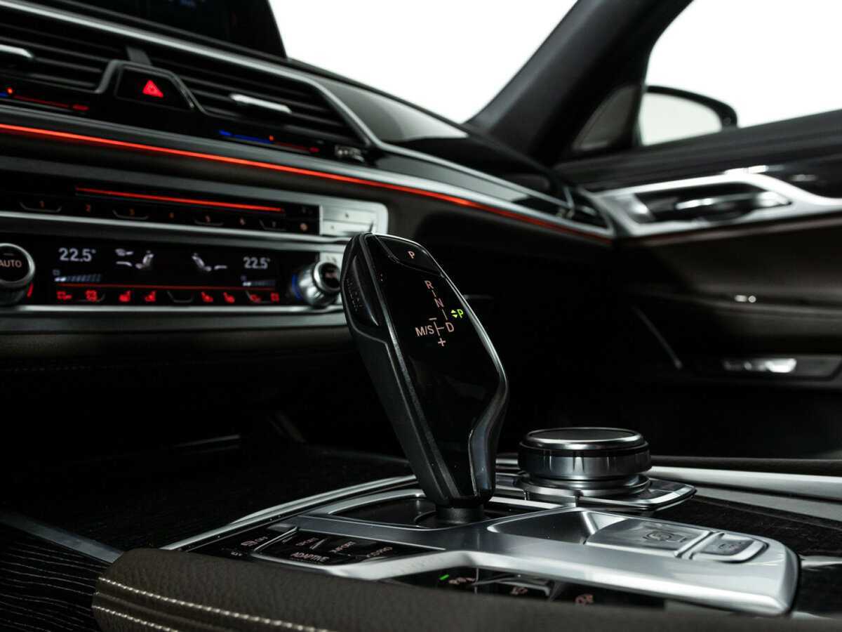 Купить BMW 7 серии с пробегом. Фото: #23