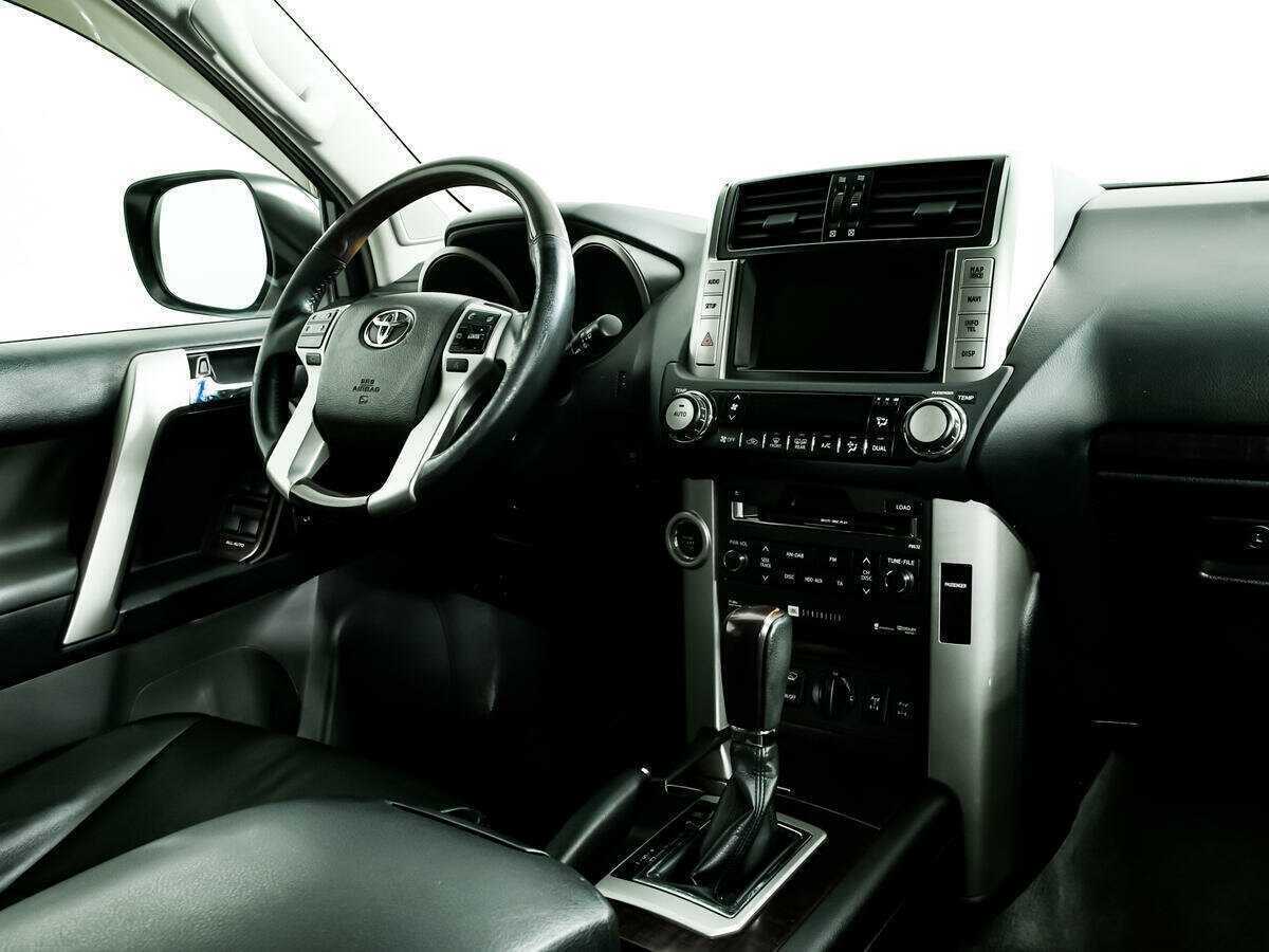 Купить Toyota Land Cruiser Prado с пробегом. Фото: #8