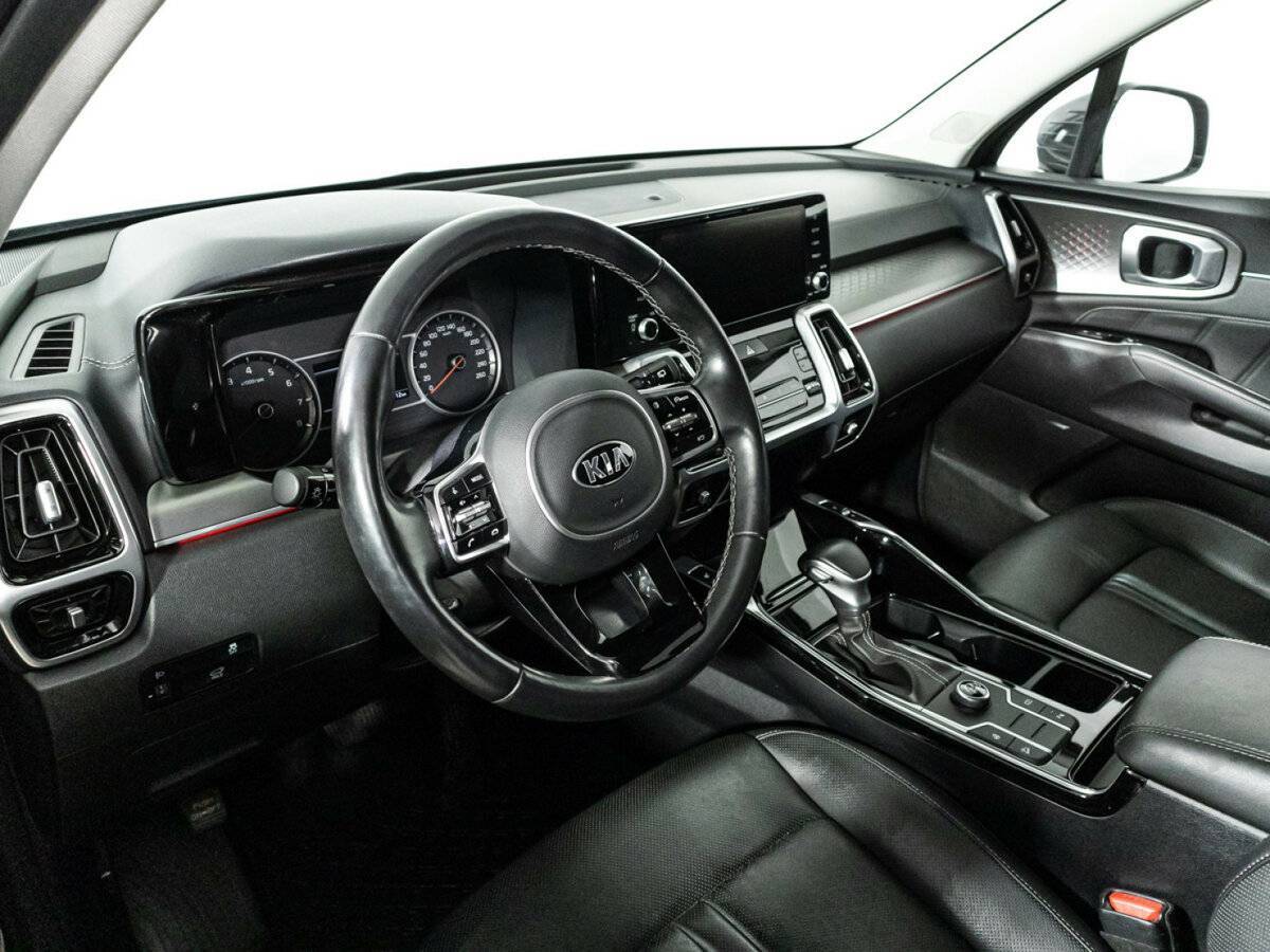 Купить Kia Sorento с пробегом. Фото: #11