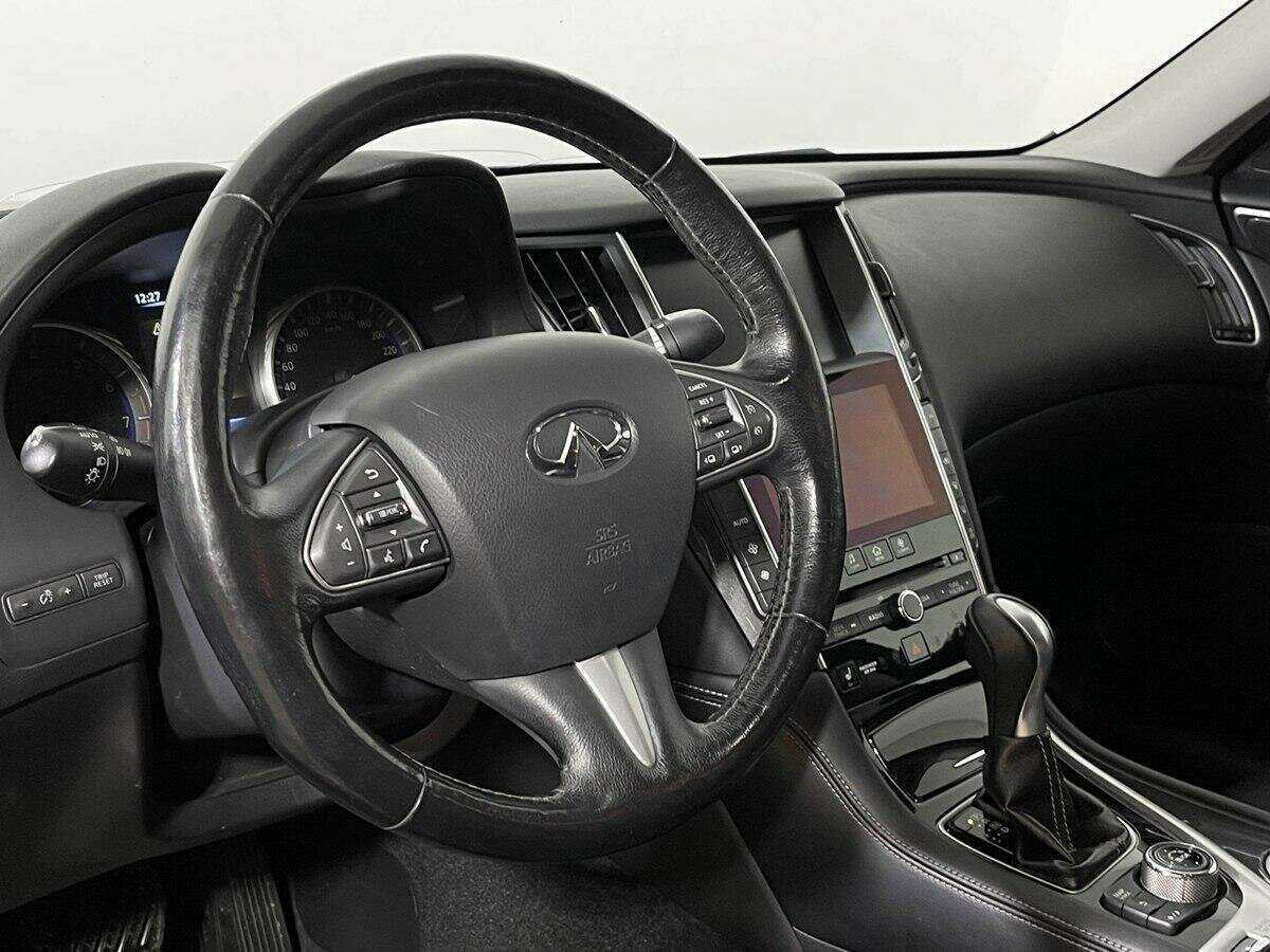 Купить Infiniti Q50 с пробегом. Фото: #12