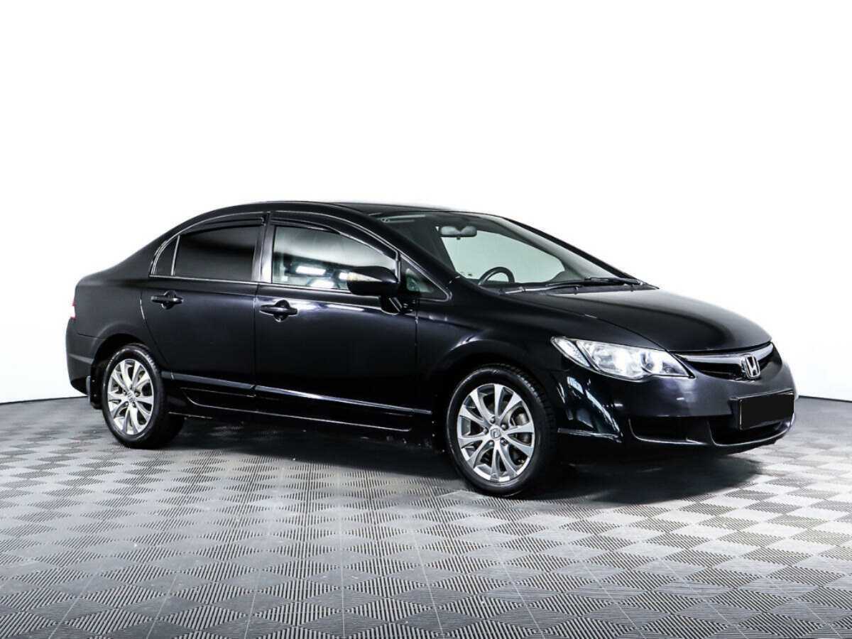 Купить Honda Civic с пробегом. Фото: #2
