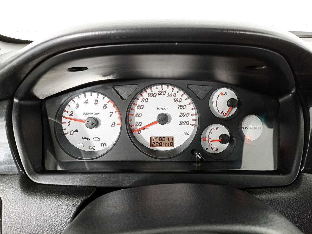 Купить Mitsubishi Lancer с пробегом. Фото: #12