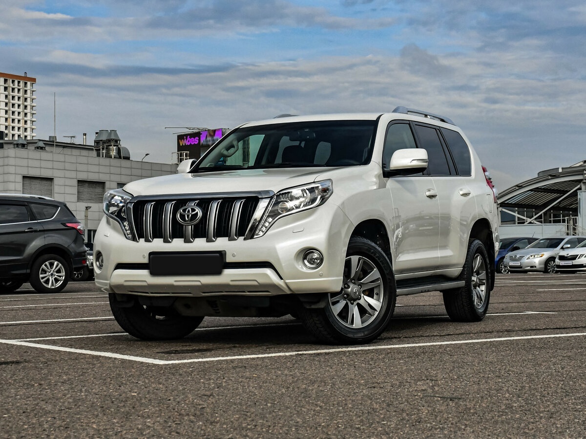 Купить Toyota Land Cruiser Prado с пробегом. Посмотреть фото
