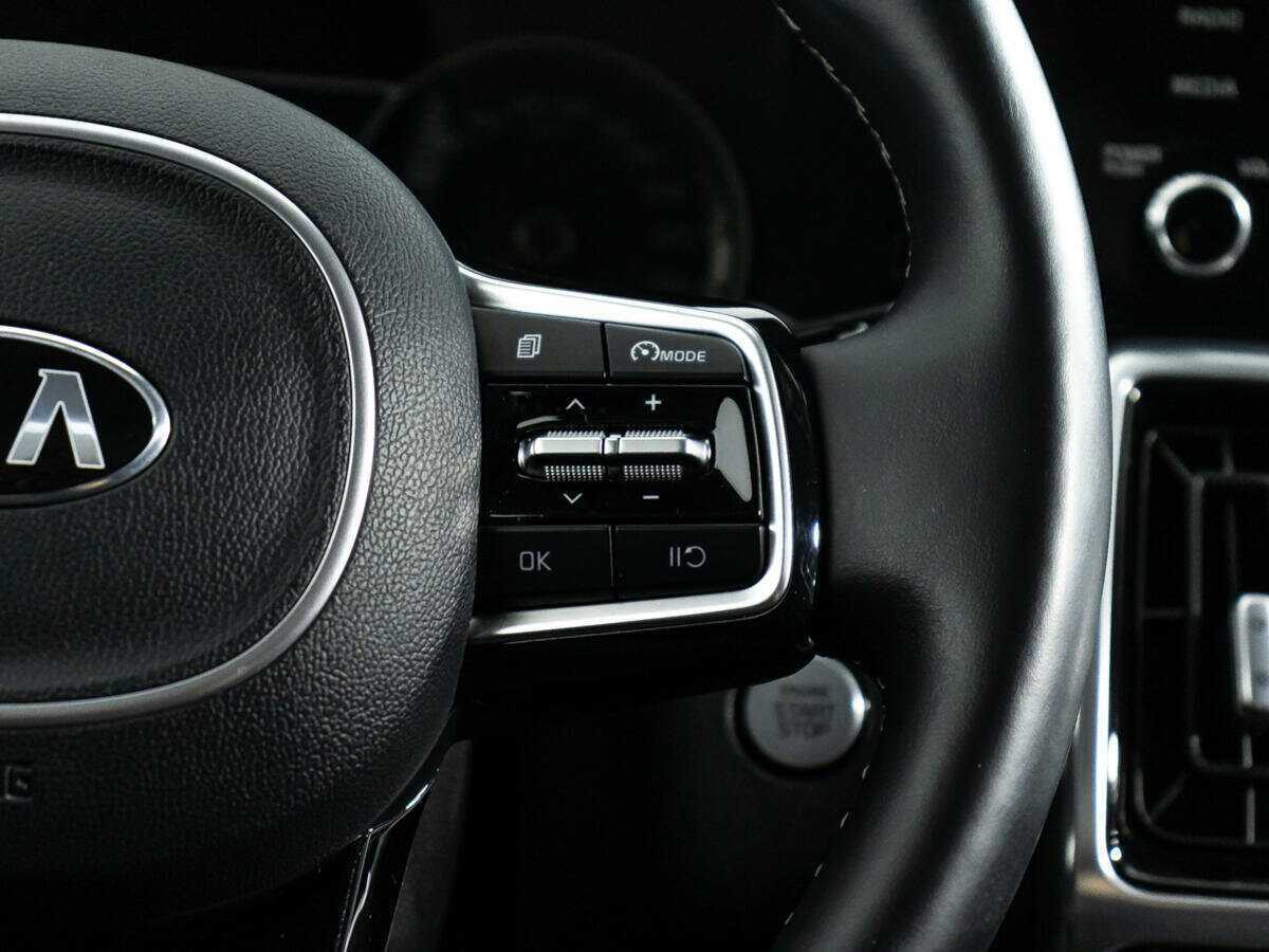 Купить Kia Sorento с пробегом. Фото: #25