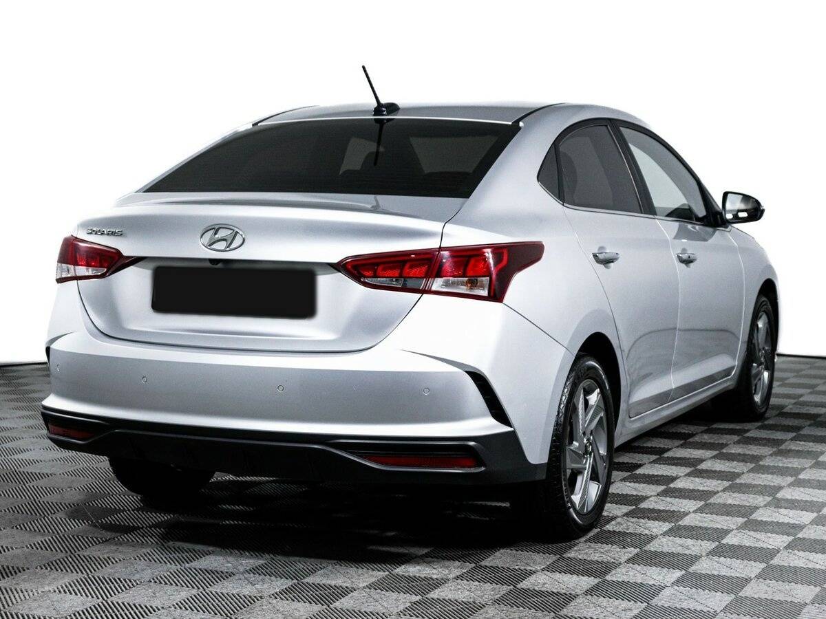 Купить Hyundai Solaris с пробегом. Фото: #4