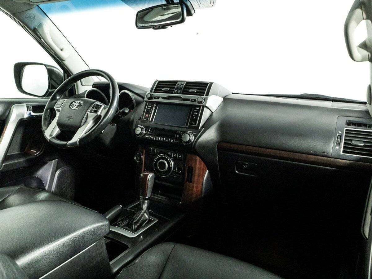 Купить Toyota Land Cruiser Prado с пробегом. Фото: #8