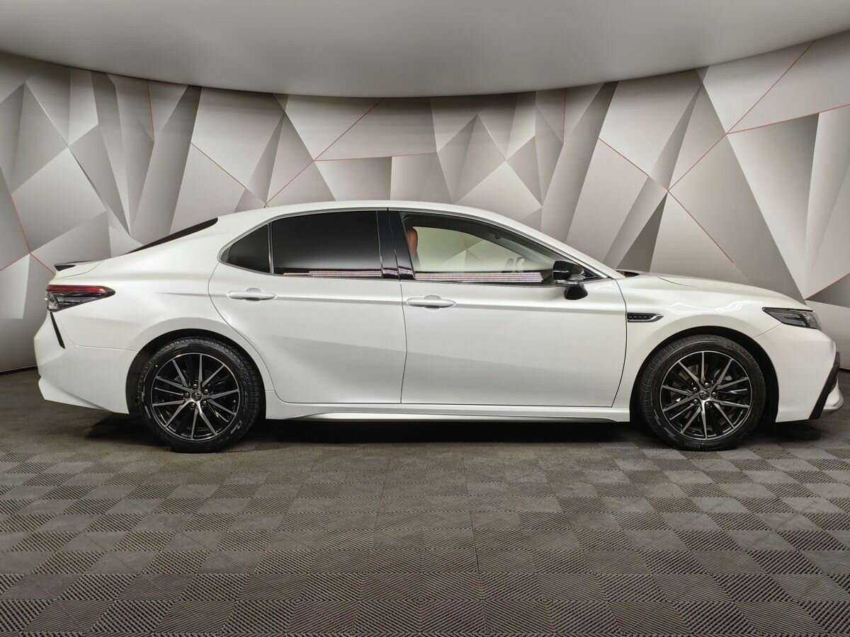 Купить Toyota Camry с пробегом. Фото: #5