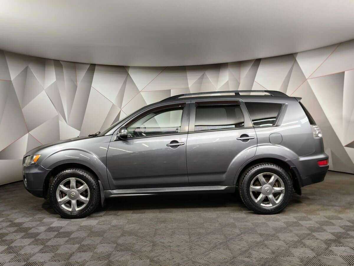 Купить Mitsubishi Outlander с пробегом. Фото: #4