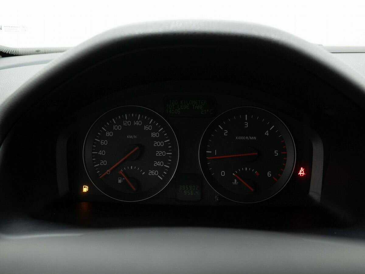 Купить Volvo V50 с пробегом. Фото: #13