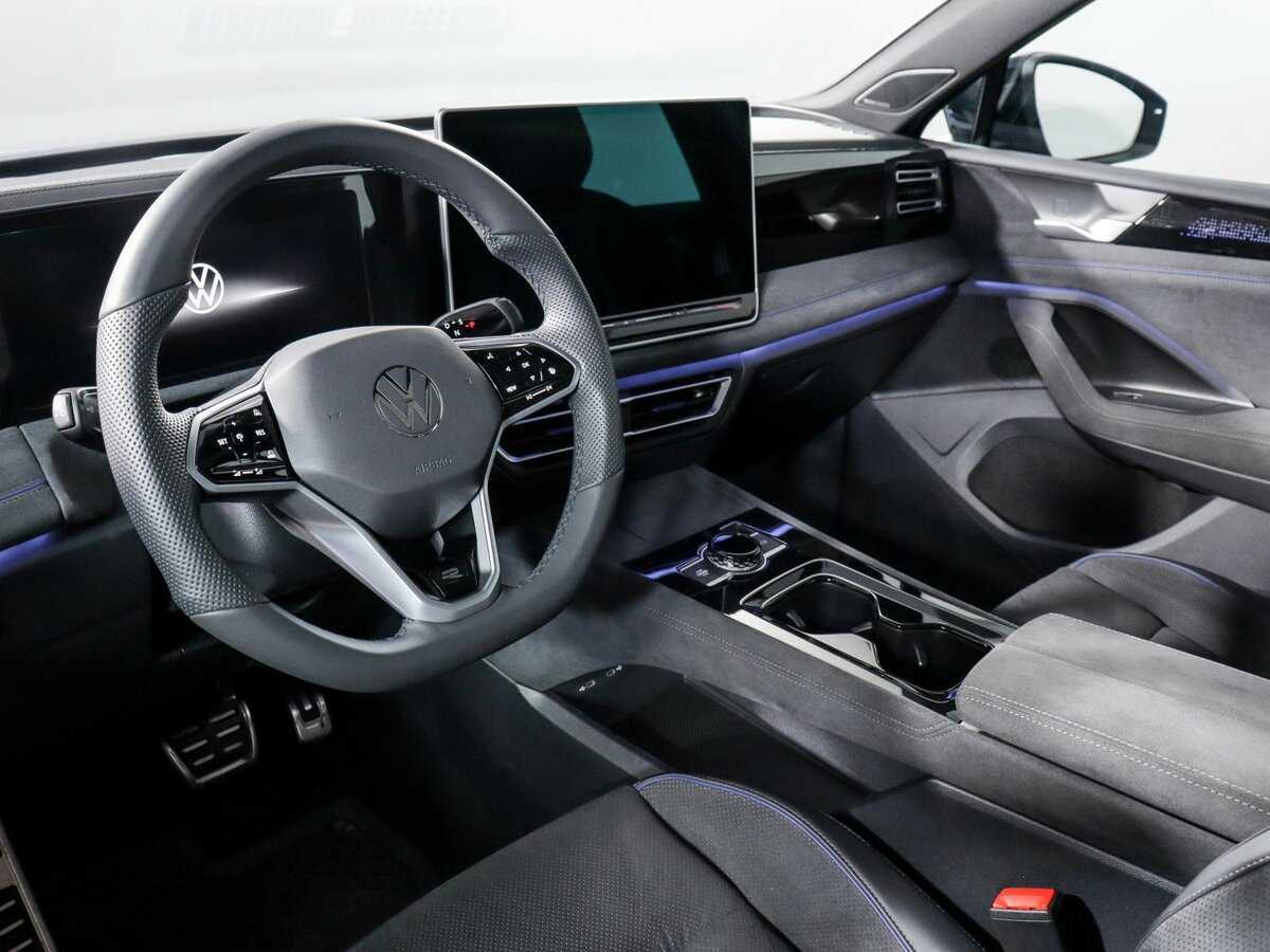 Купить Volkswagen Tiguan с пробегом. Фото: #10