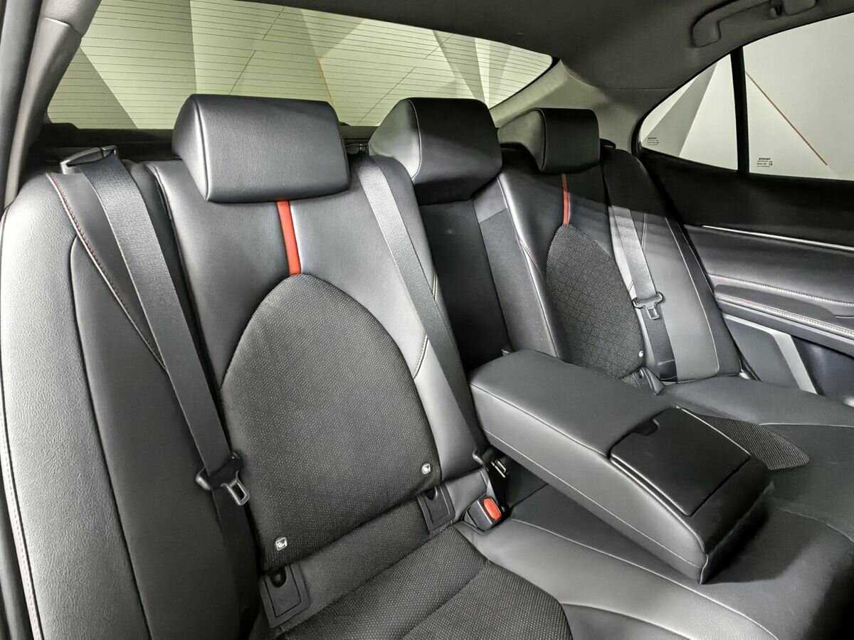 Купить Toyota Camry с пробегом. Фото: #12
