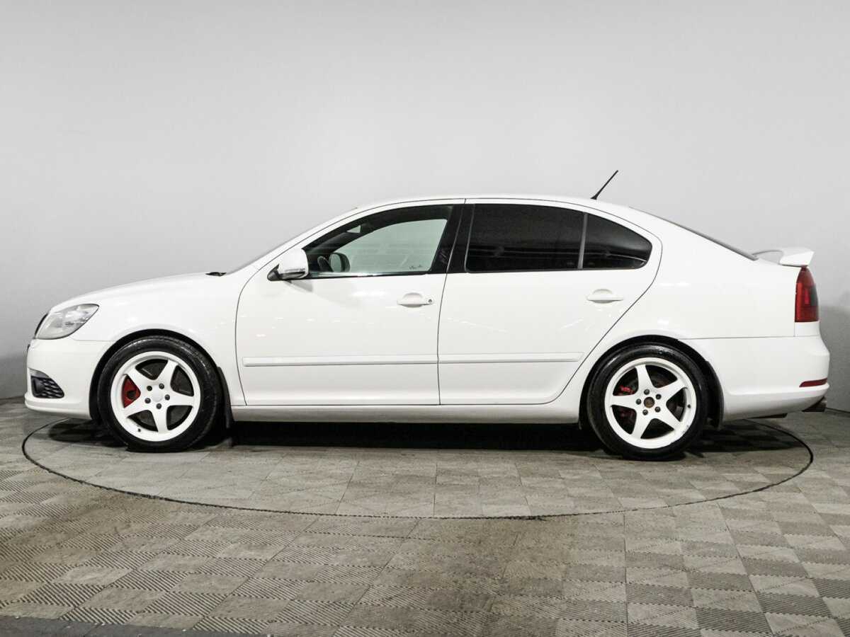 Купить Skoda Octavia RS с пробегом. Фото: #7