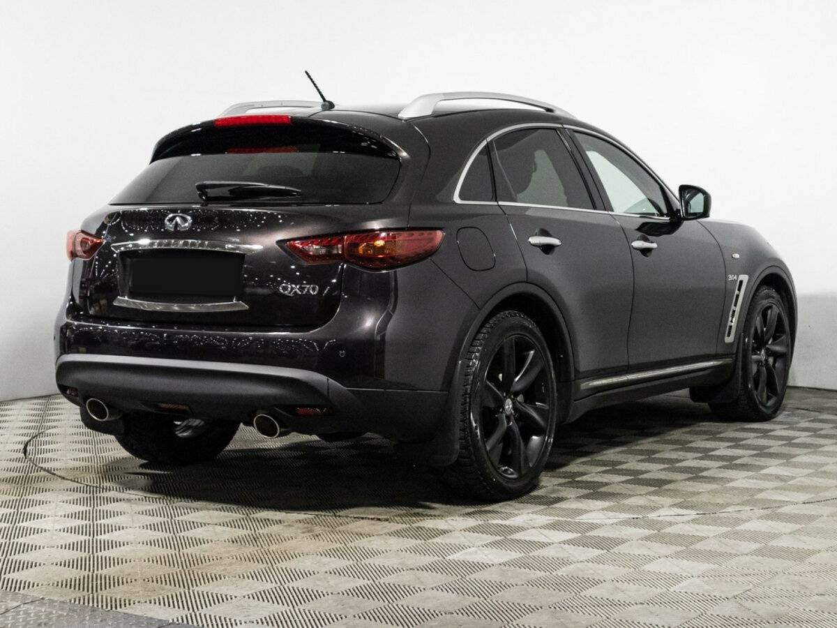 Купить Infiniti QX70 с пробегом. Фото: #3
