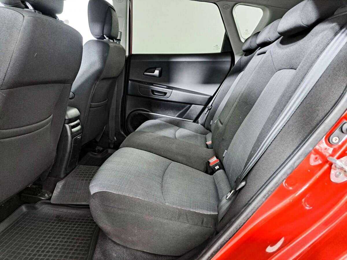 Купить Kia Ceed с пробегом. Фото: #9