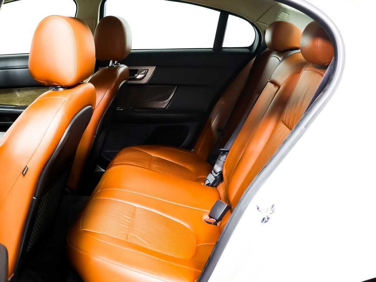 Купить Jaguar XF с пробегом. Фото: #9