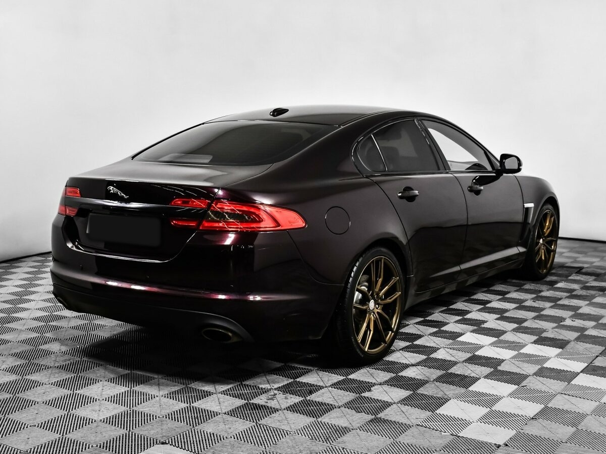Купить Jaguar XF с пробегом. Фото: #4