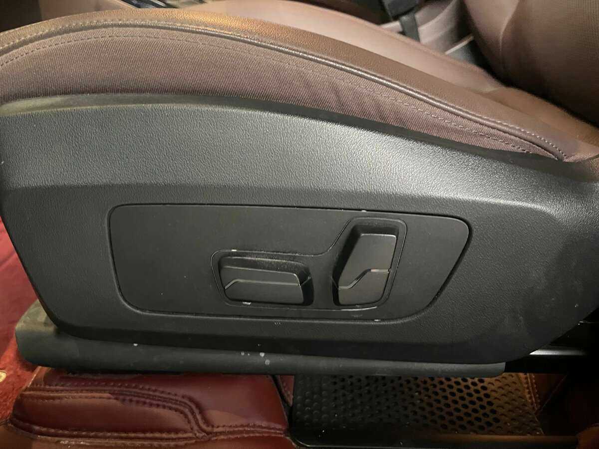 Купить BMW X1 с пробегом. Фото: #10