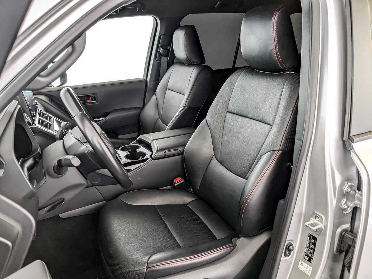 Купить Toyota Land Cruiser с пробегом. Фото: #19