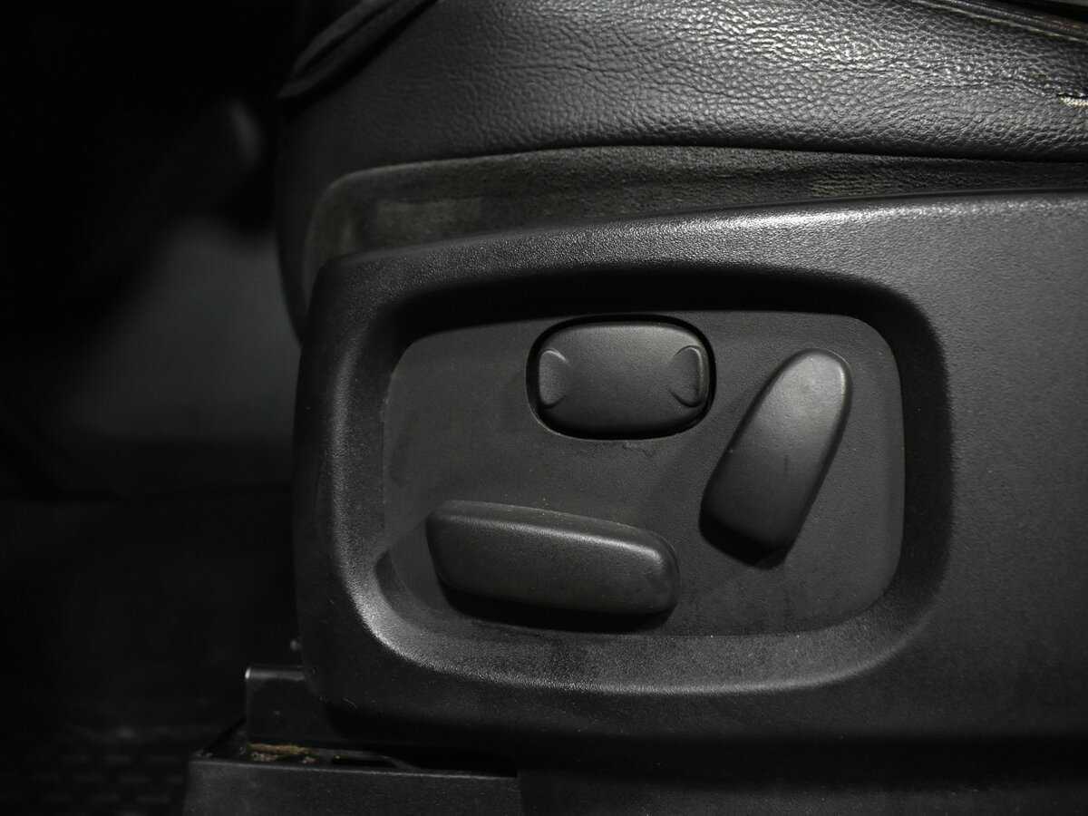 Купить Land Rover Discovery с пробегом. Фото: #17