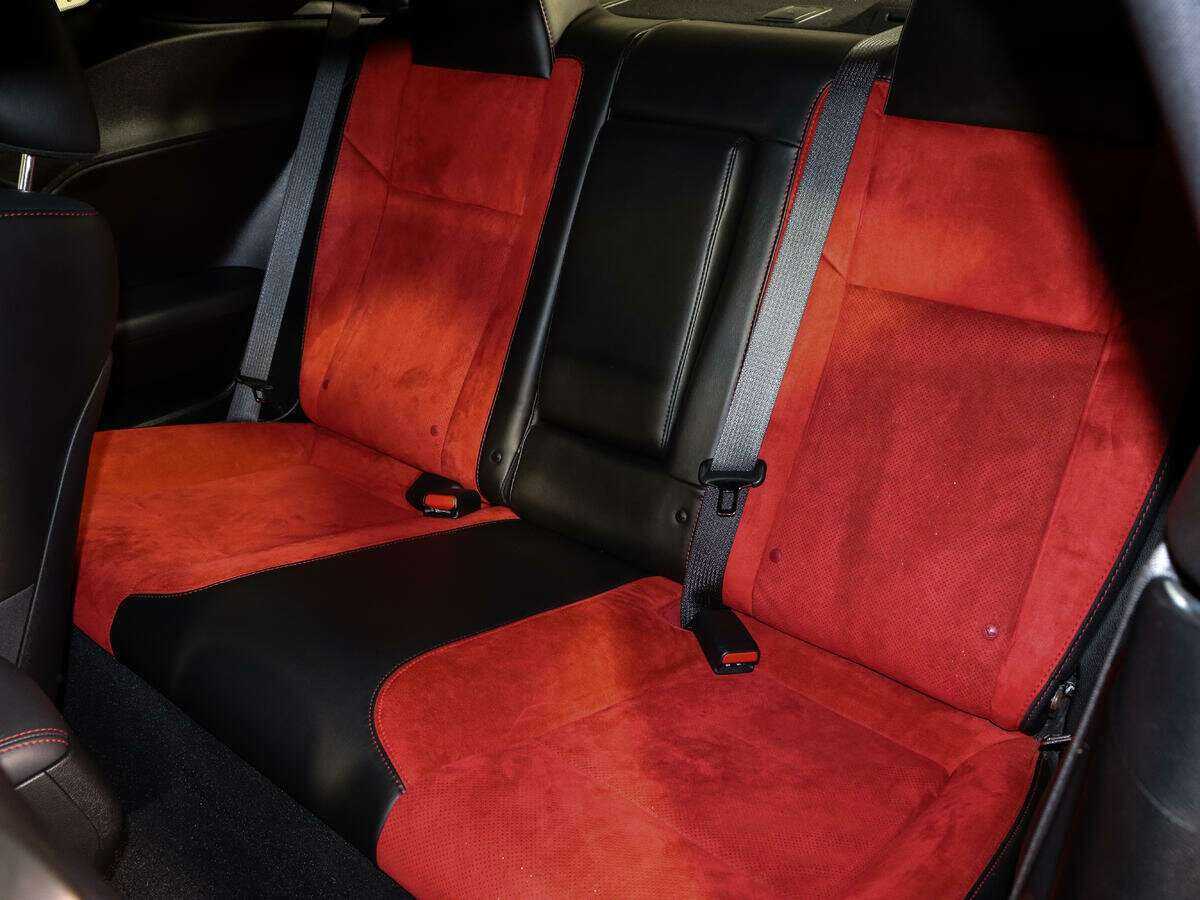 Купить Dodge Challenger с пробегом. Фото: #7