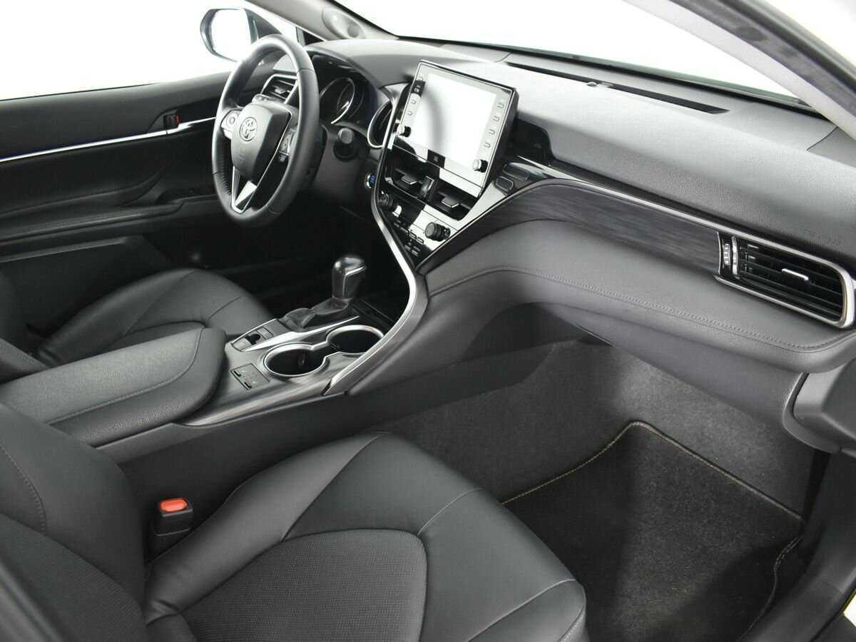 Купить Toyota Camry с пробегом. Фото: #8
