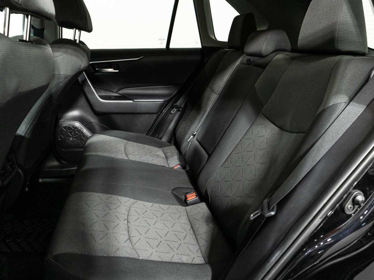 Купить Toyota RAV4 с пробегом. Фото: #9