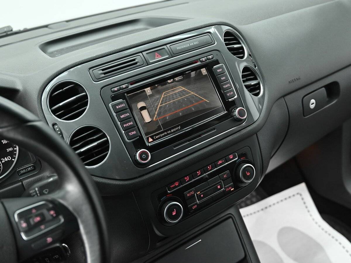Купить Volkswagen Tiguan с пробегом. Фото: #9