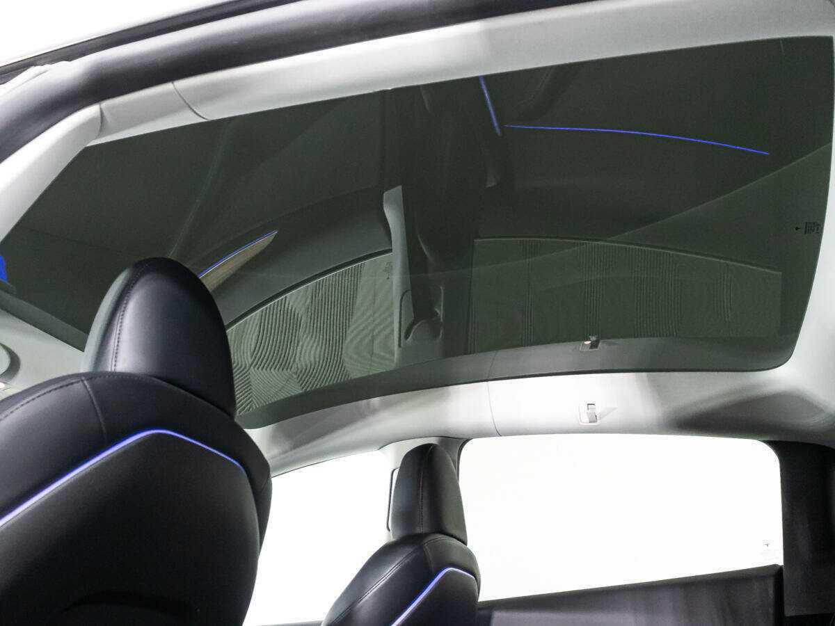 Купить Tesla Model Y с пробегом. Фото: #15