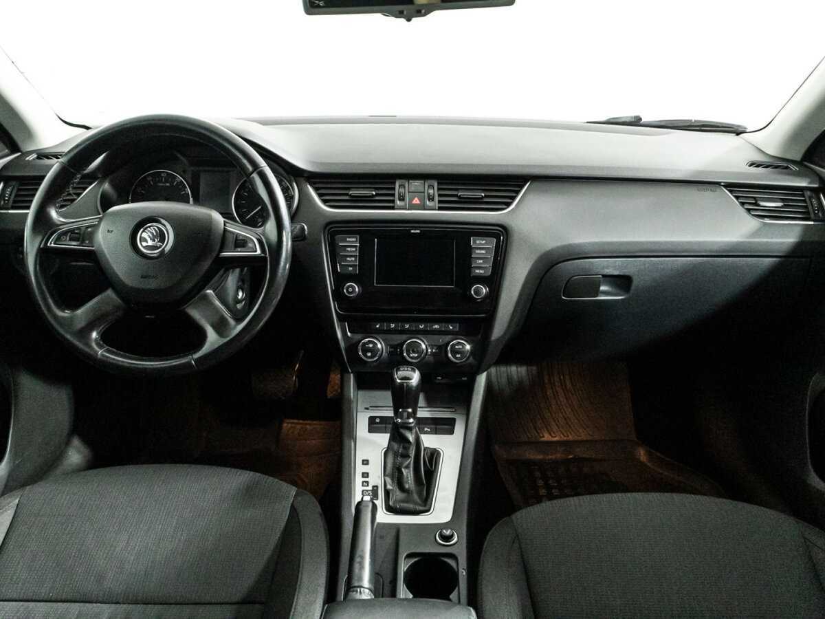 Купить Skoda Octavia с пробегом. Фото: #9