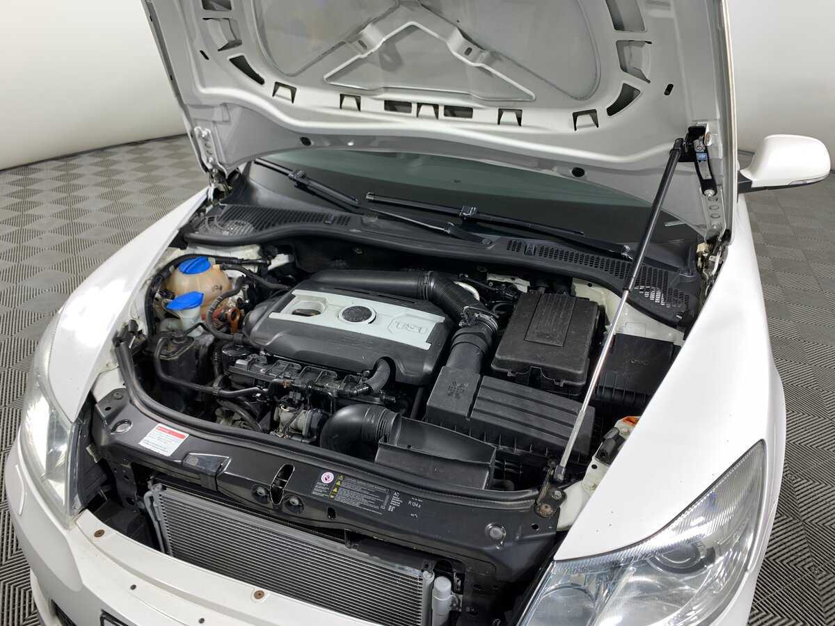 Купить Skoda Octavia RS с пробегом. Фото: #9