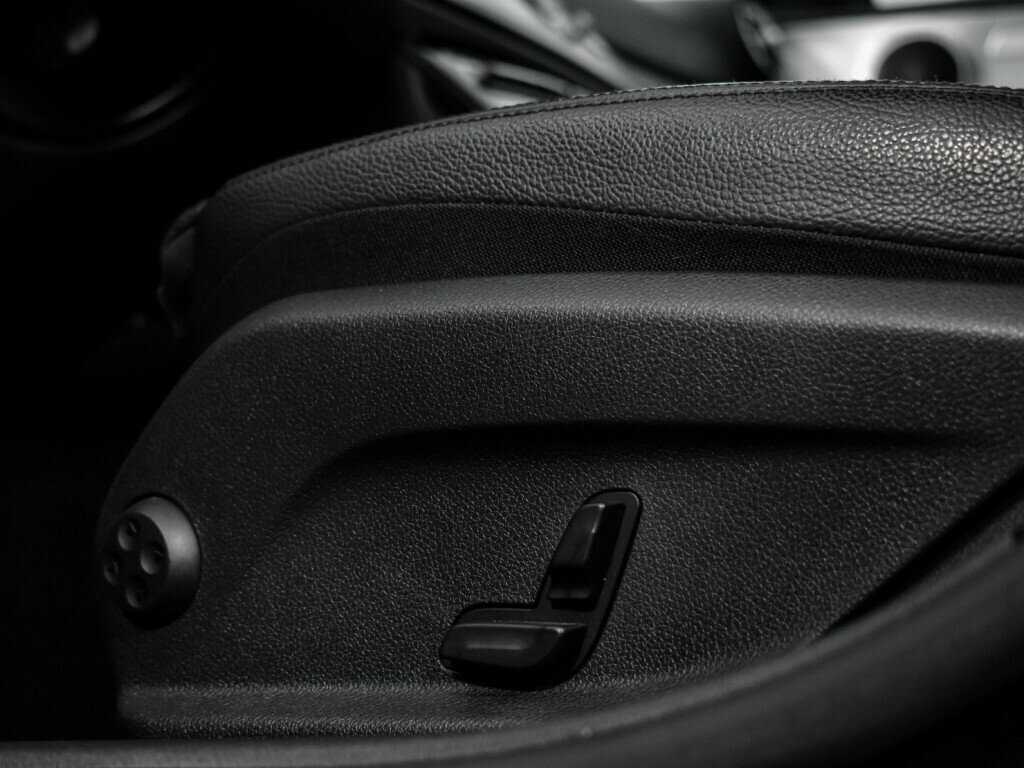 Купить Mercedes-Benz E-Класс с пробегом. Фото: #7