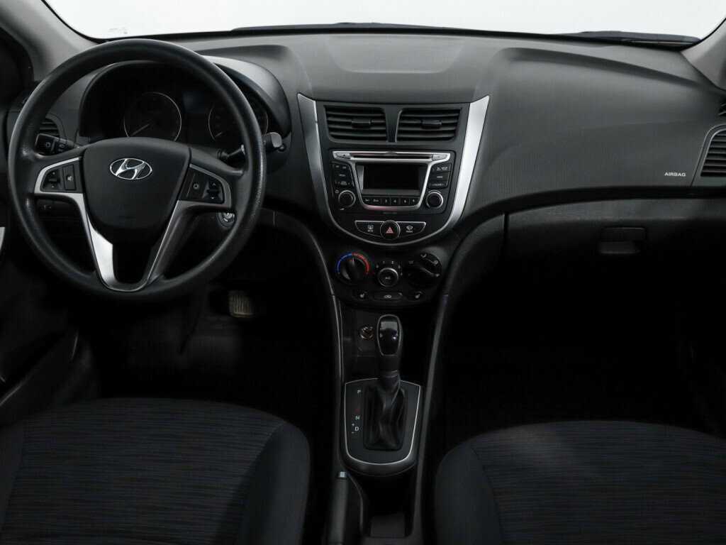 Купить Hyundai Solaris с пробегом. Фото: #11