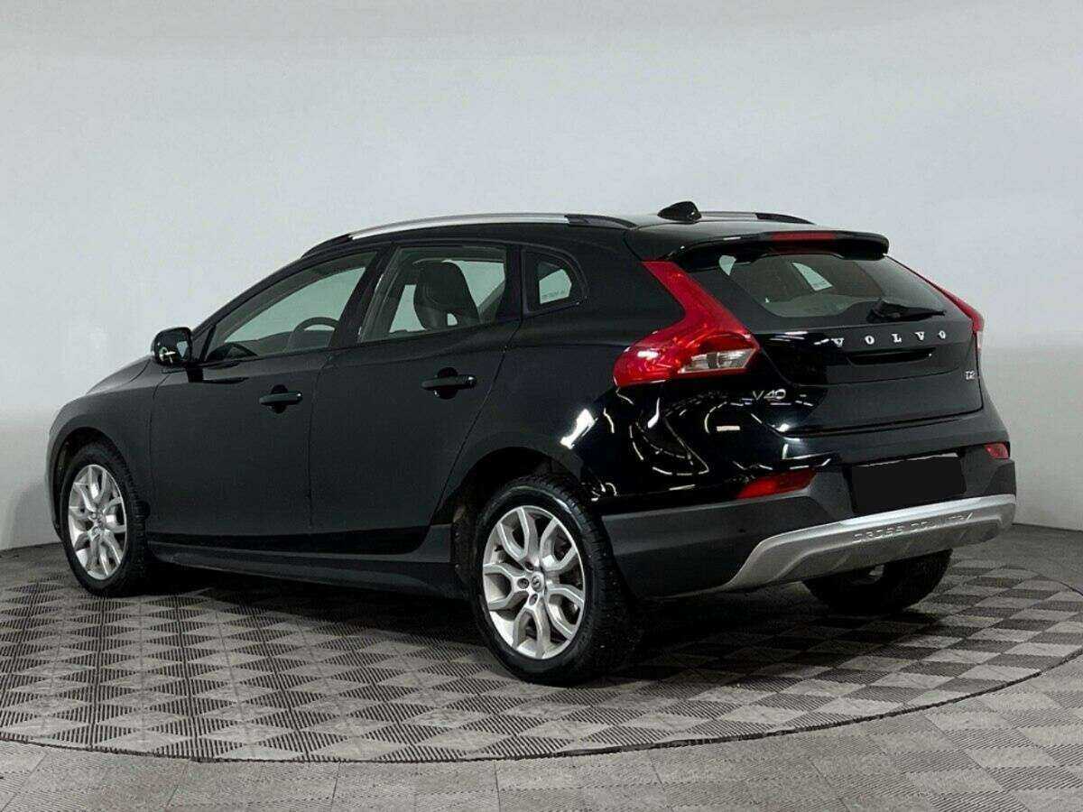 Купить Volvo V40 Cross Country с пробегом. Фото: #5