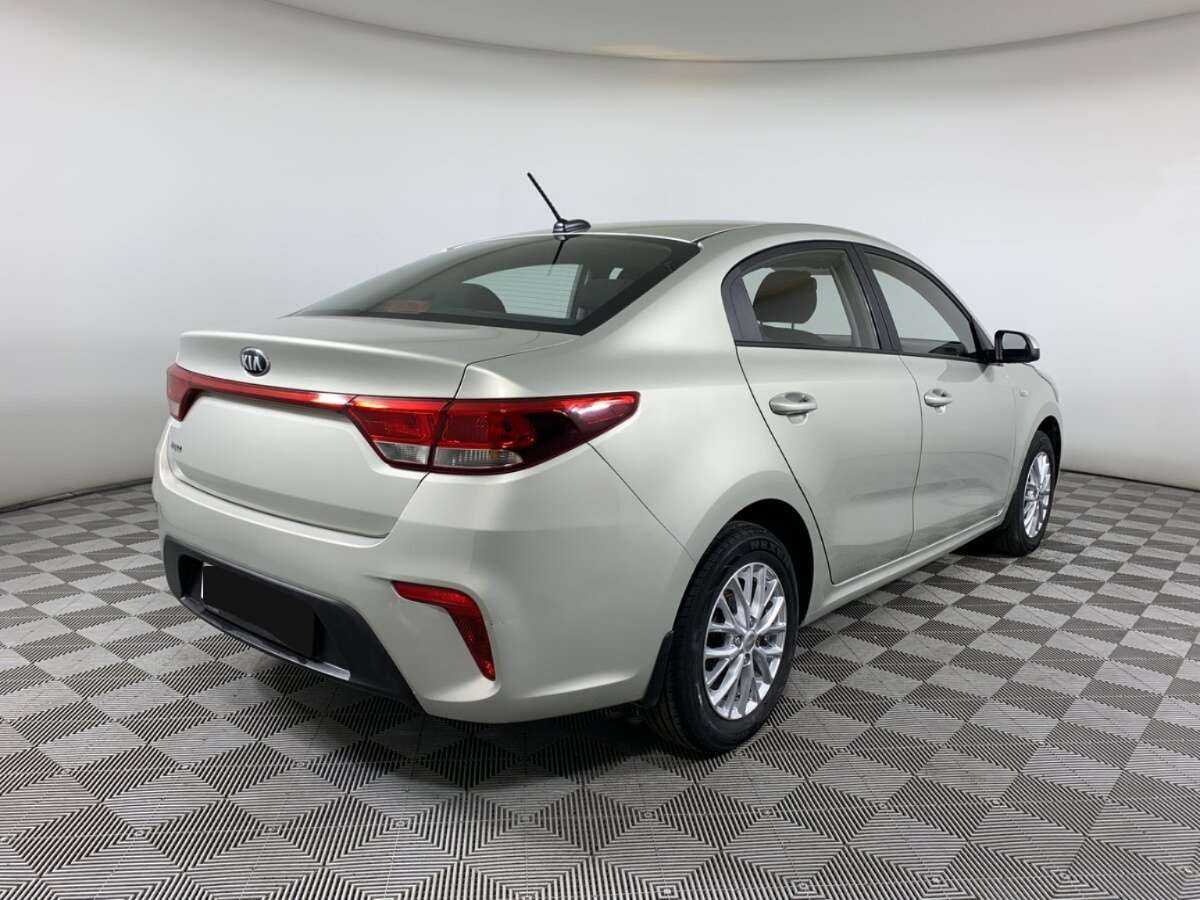 Купить Kia Rio с пробегом. Фото: #4