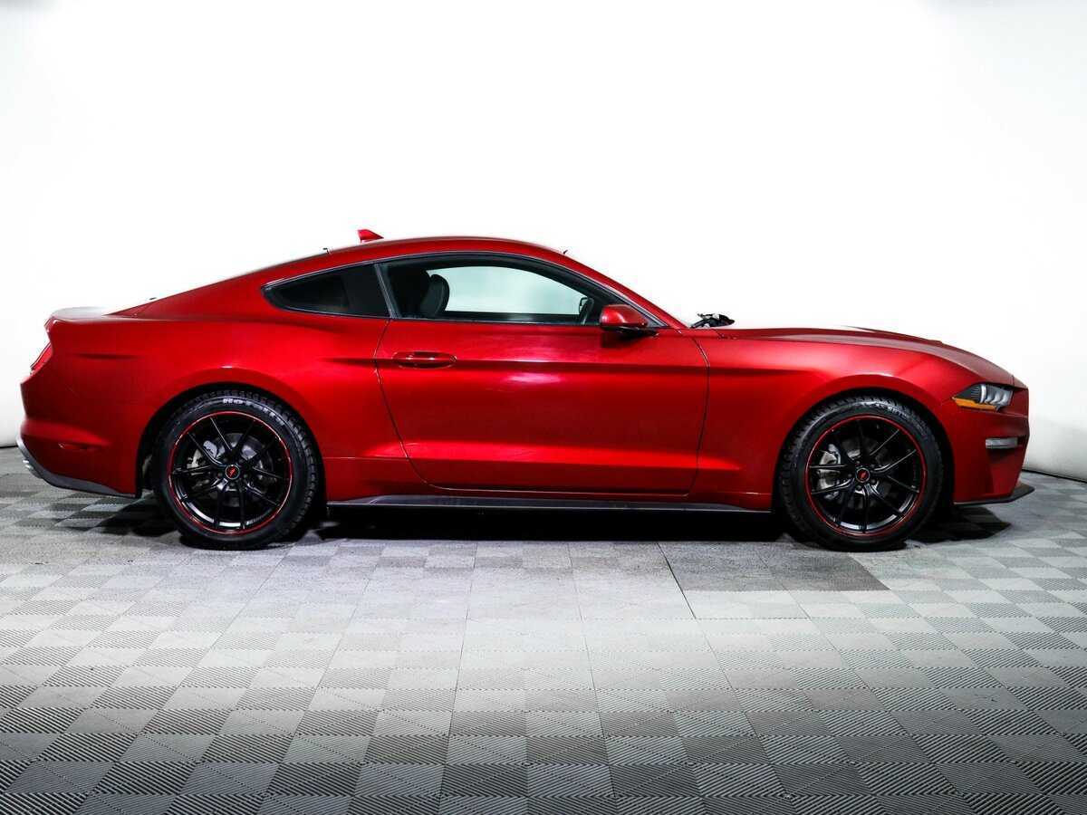 Купить Ford Mustang с пробегом. Фото: #3