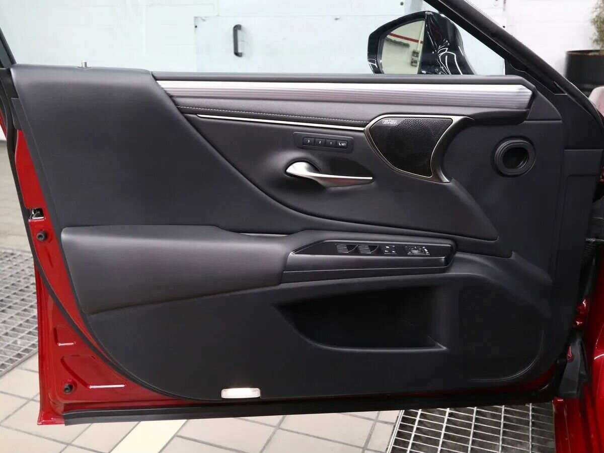 Купить Lexus ES с пробегом. Фото: #5