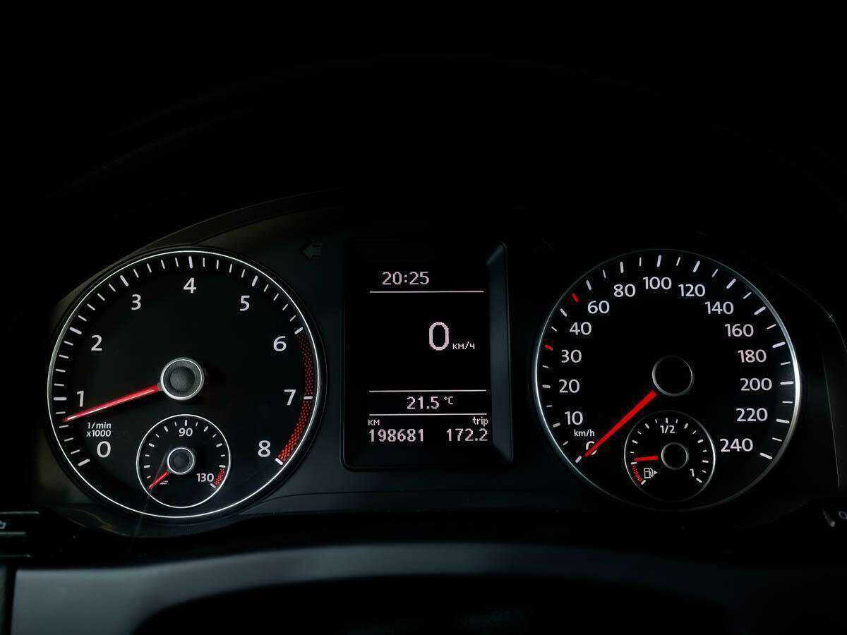 Купить Volkswagen Golf Plus с пробегом. Фото: #10