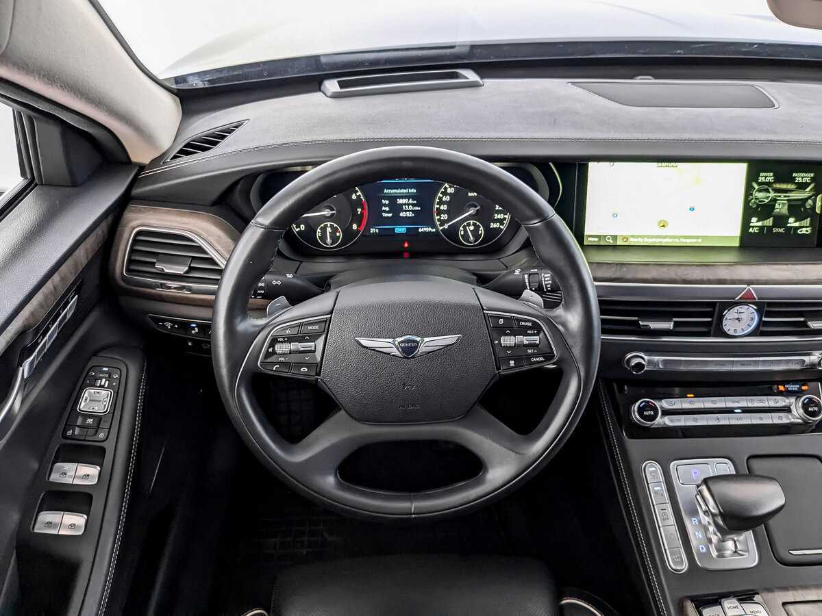 Купить Genesis G90 с пробегом. Фото: #22