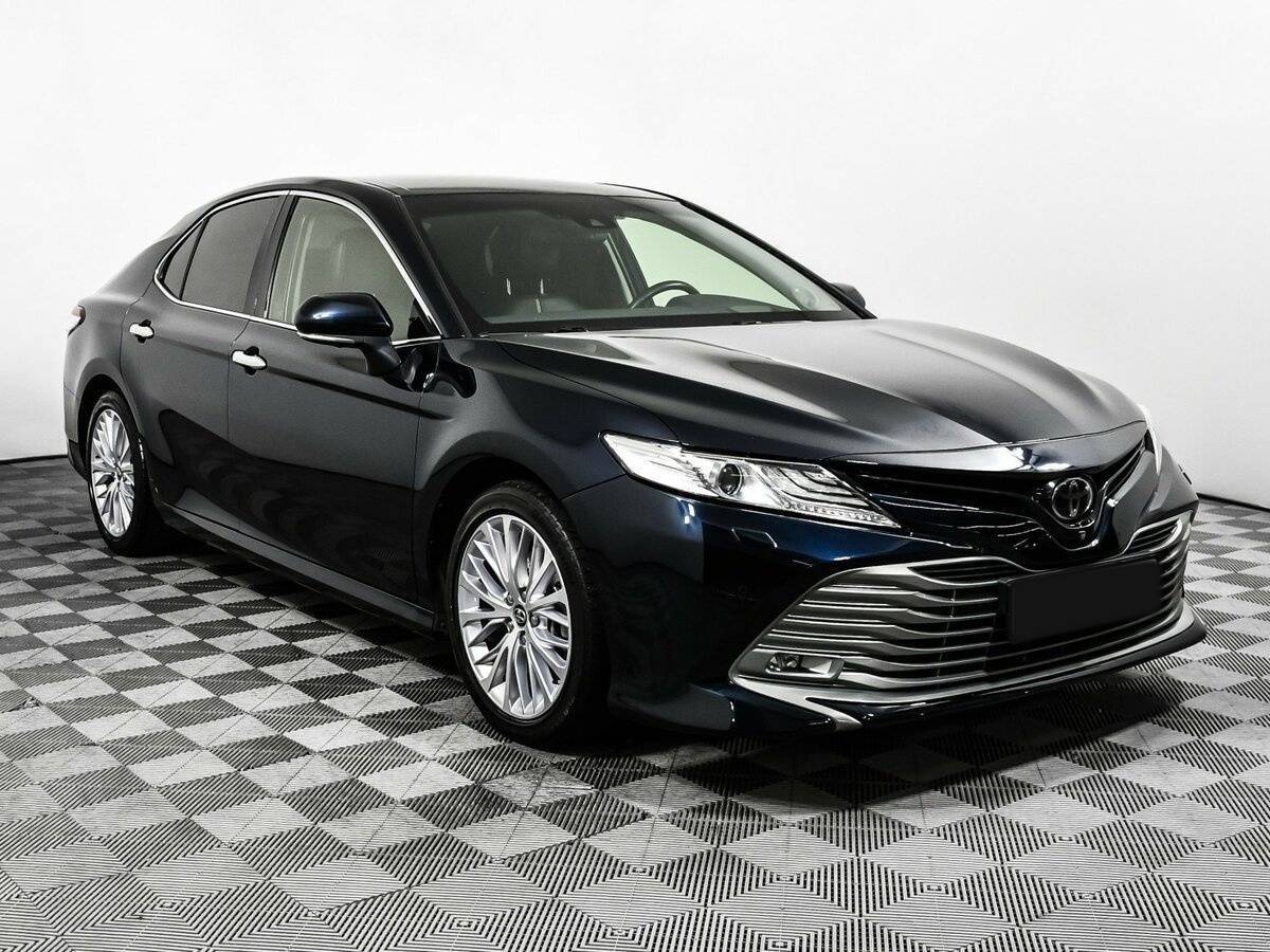 Купить Toyota Camry с пробегом. Фото: #2