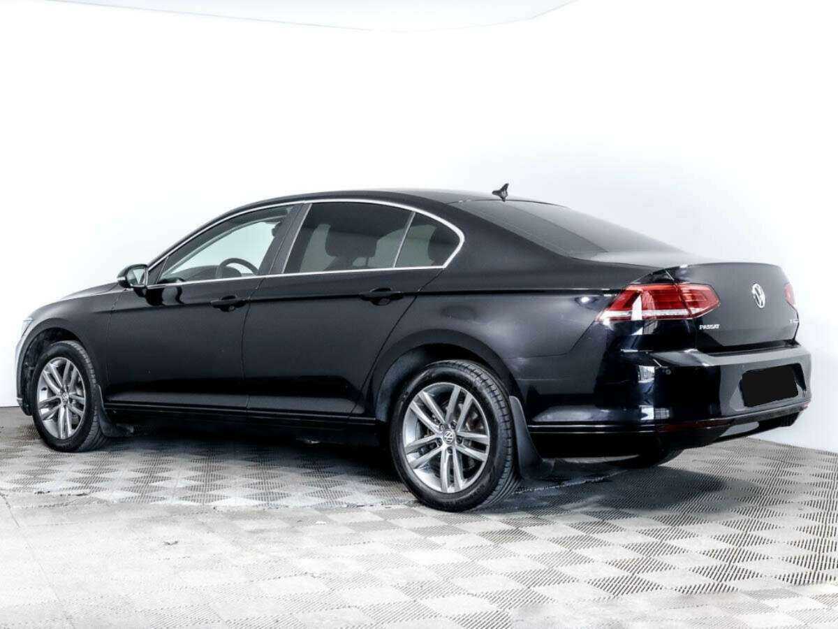 Купить Volkswagen Passat с пробегом. Фото: #5