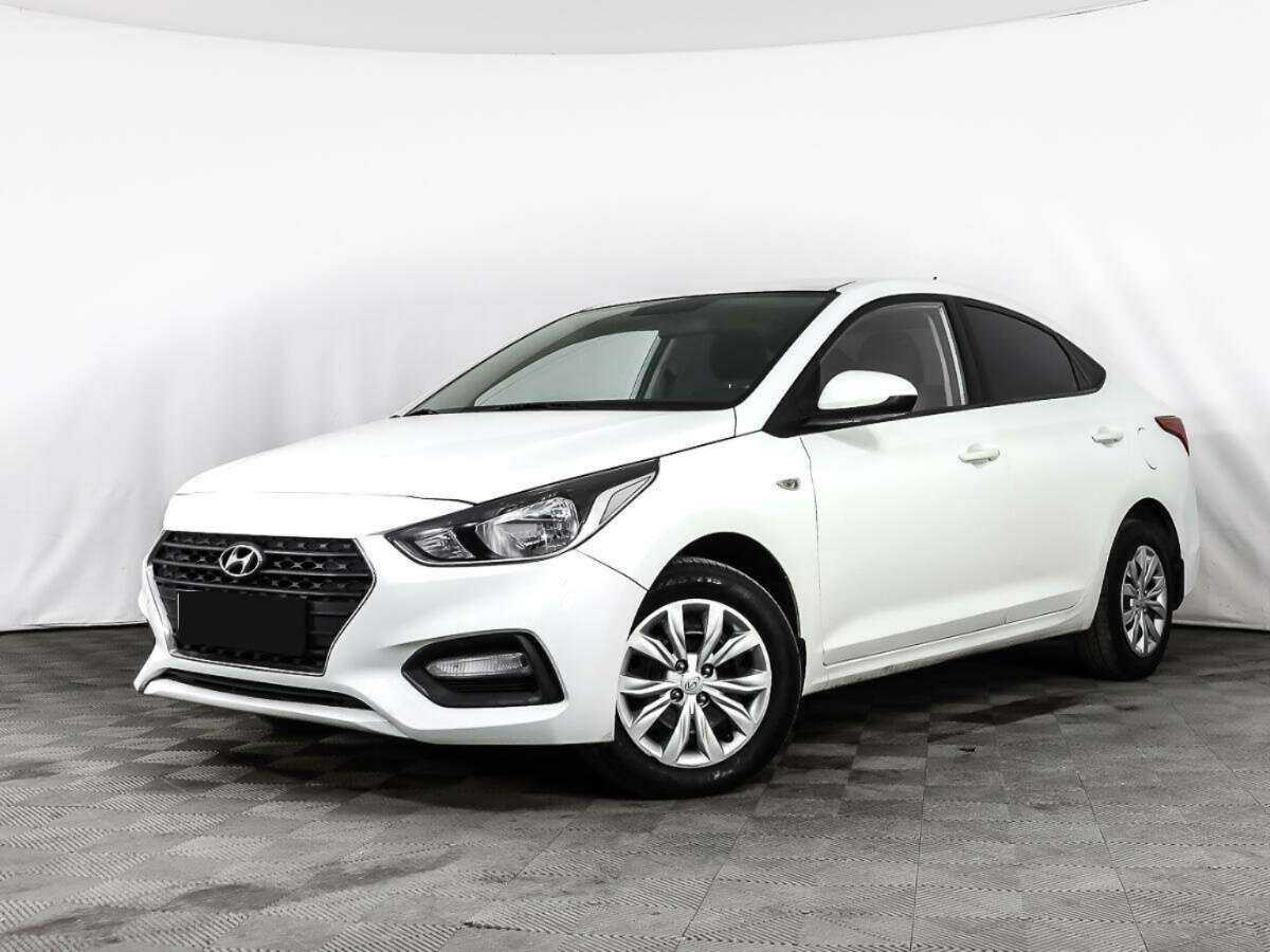 Купить Hyundai Solaris с пробегом. Фото: #0
