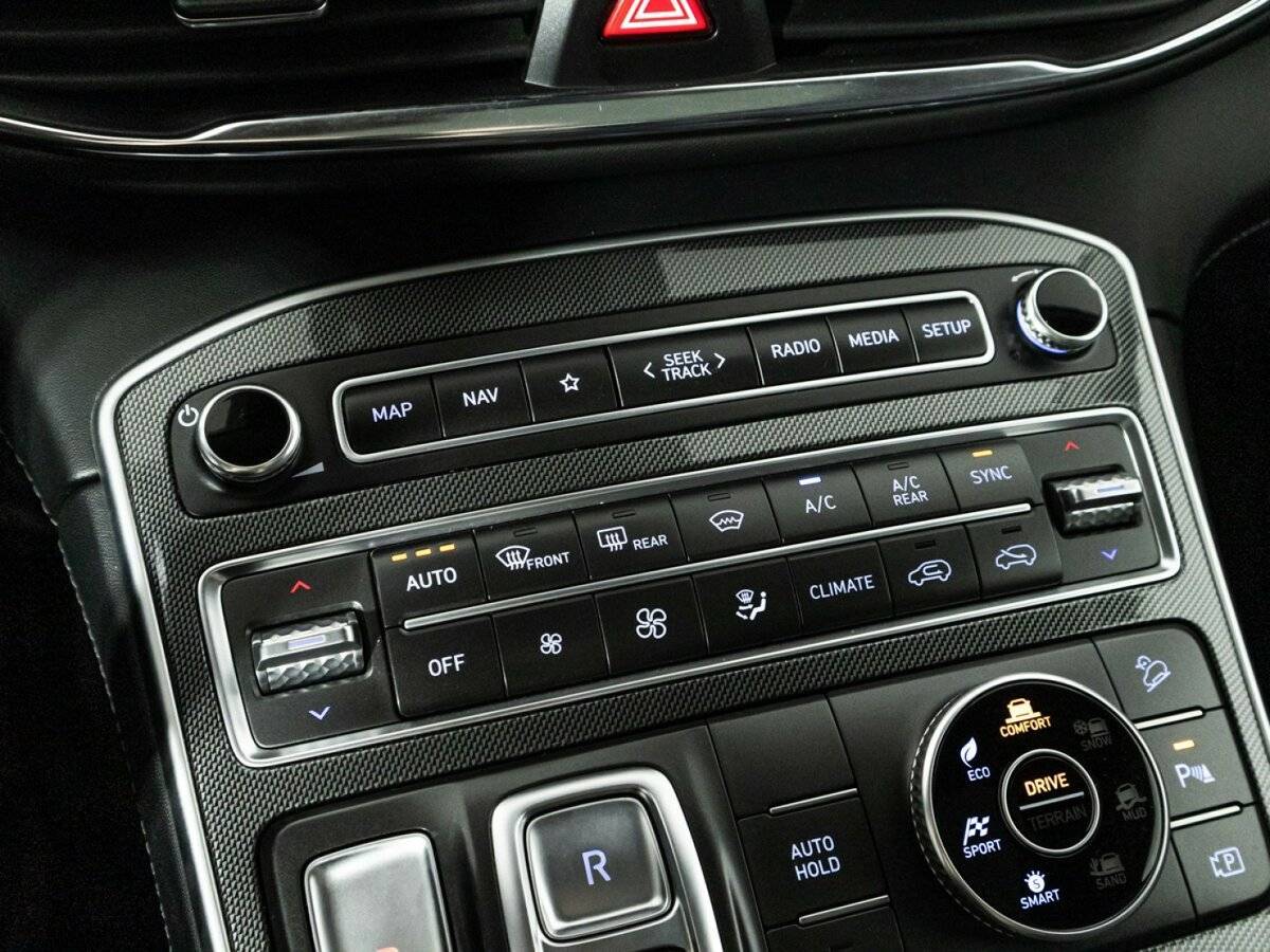 Купить Hyundai Santa Fe с пробегом. Фото: #25