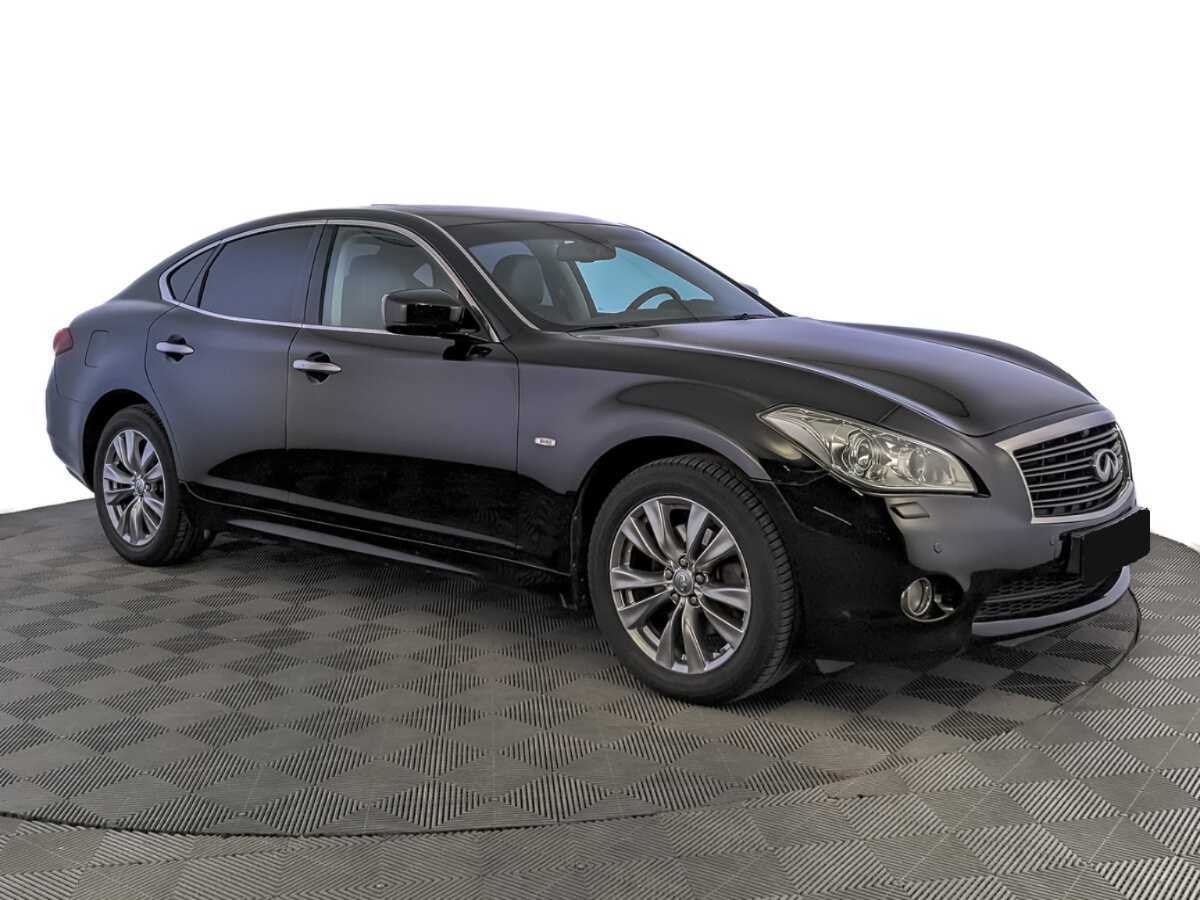 Купить Infiniti Q70 с пробегом. Фото: #2