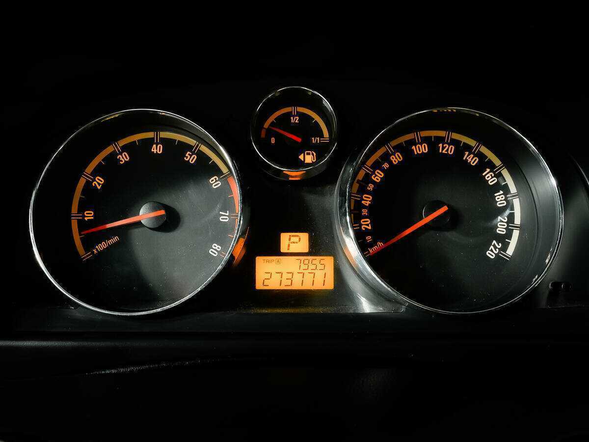 Купить Opel Antara с пробегом. Фото: #8