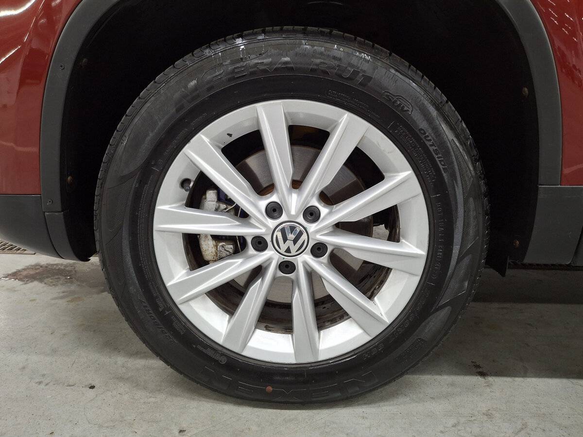 Купить Volkswagen Tiguan с пробегом. Фото: #17