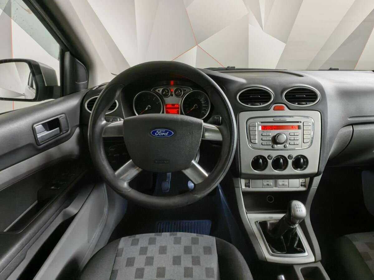 Купить Ford Focus с пробегом. Фото: #14