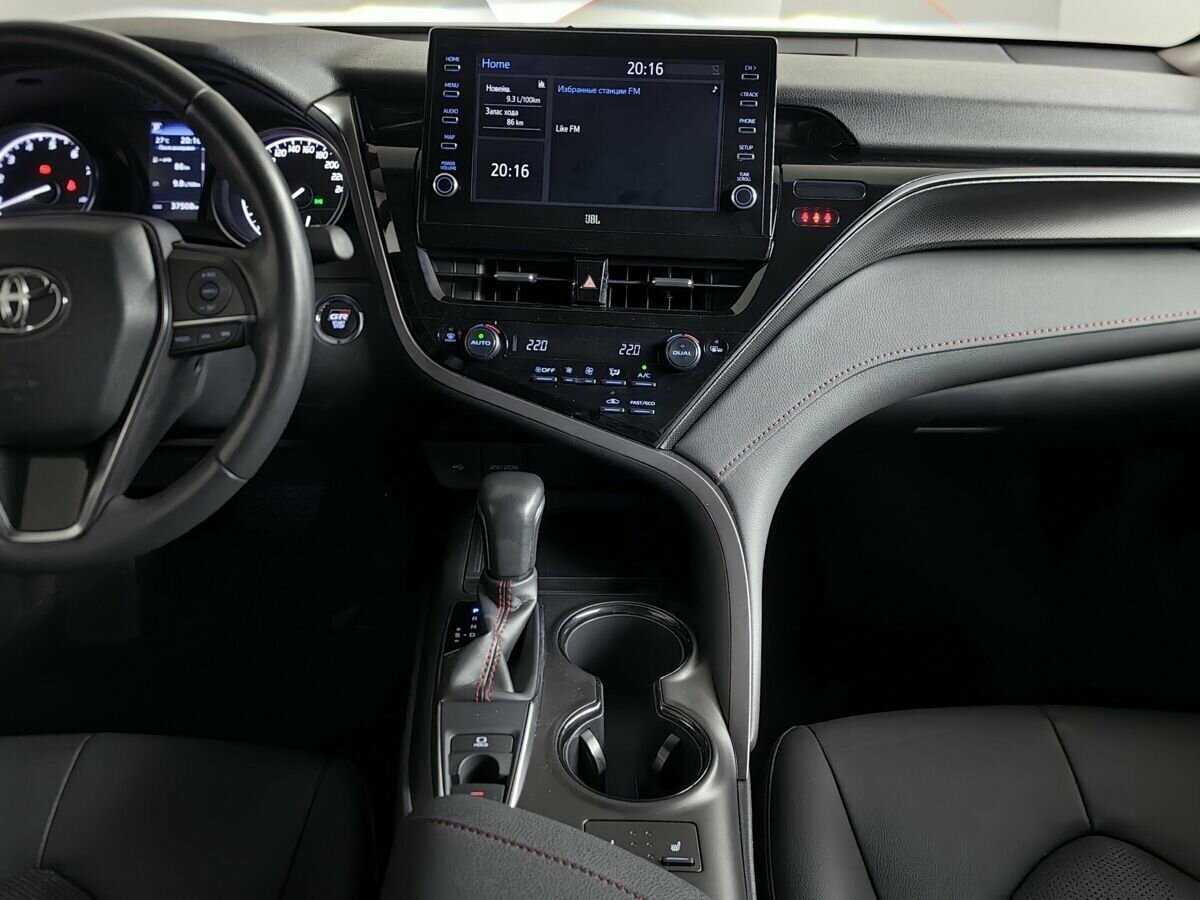 Купить Toyota Camry с пробегом. Фото: #10